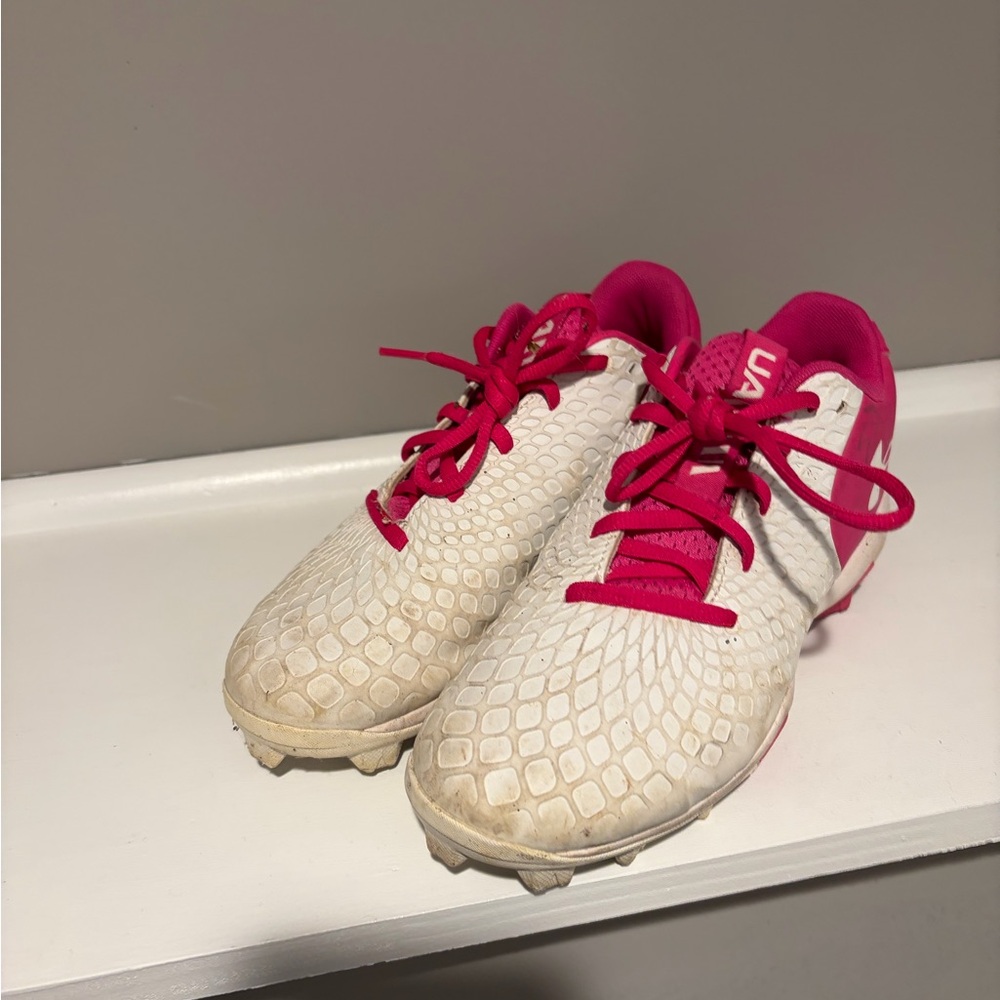 Under Armour Kids White and Hot Pink Cleats